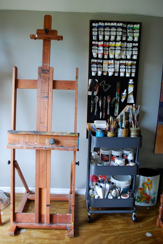 small room to art studio