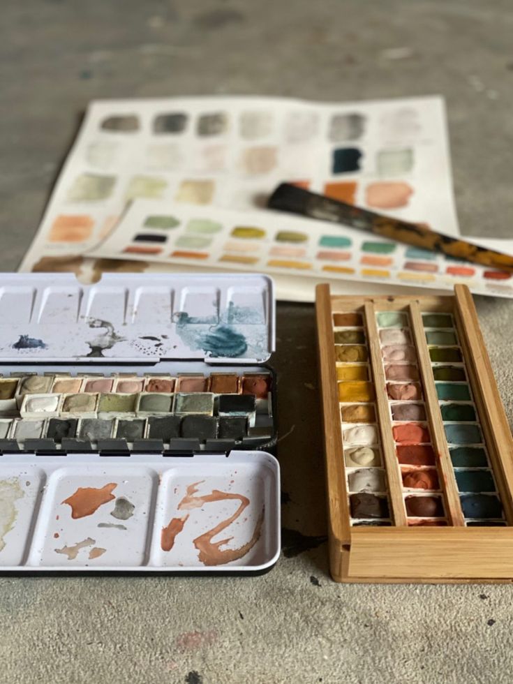 Setting up Watercolor Palette Colors like a Pro (A Beginners Guide) -  Watercolor Affair